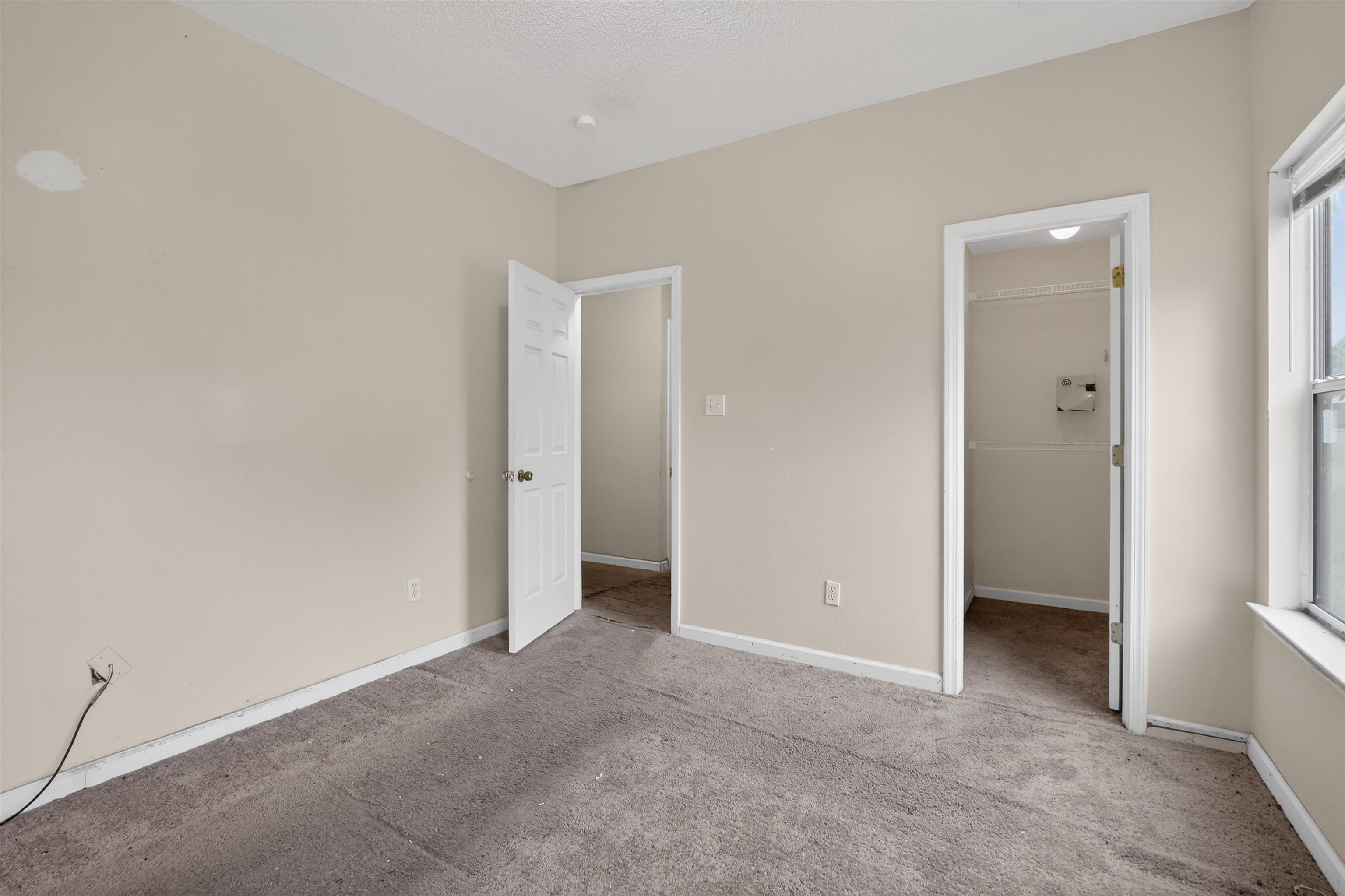 37 New Haven Cv Property Photo 15