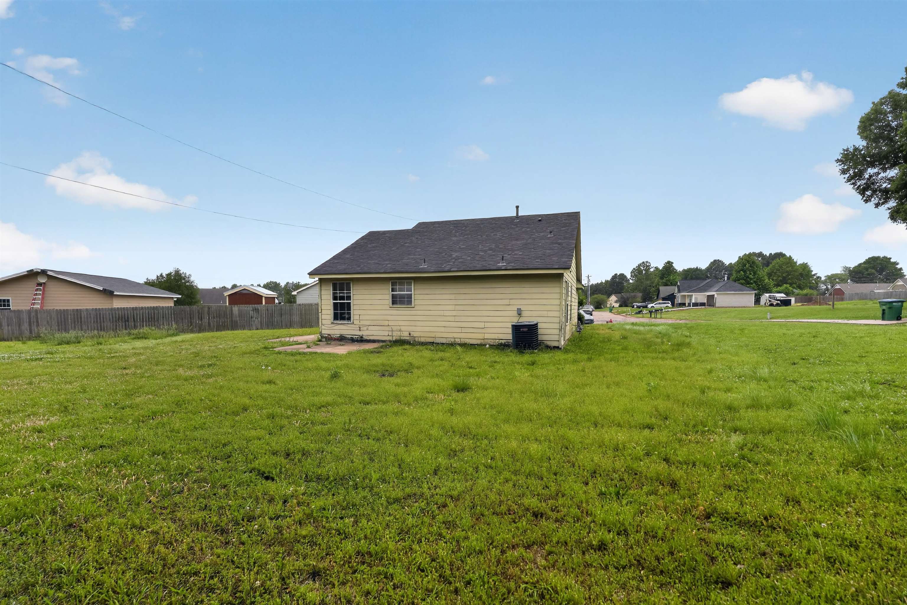 37 New Haven Cv Property Photo 28