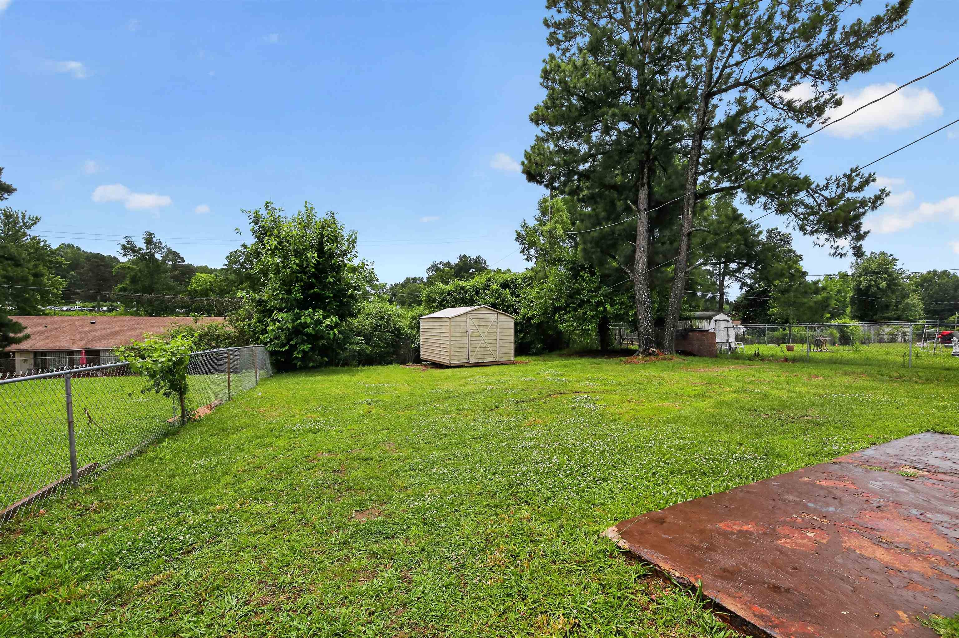 645 Parkrose Rd Property Photo 2