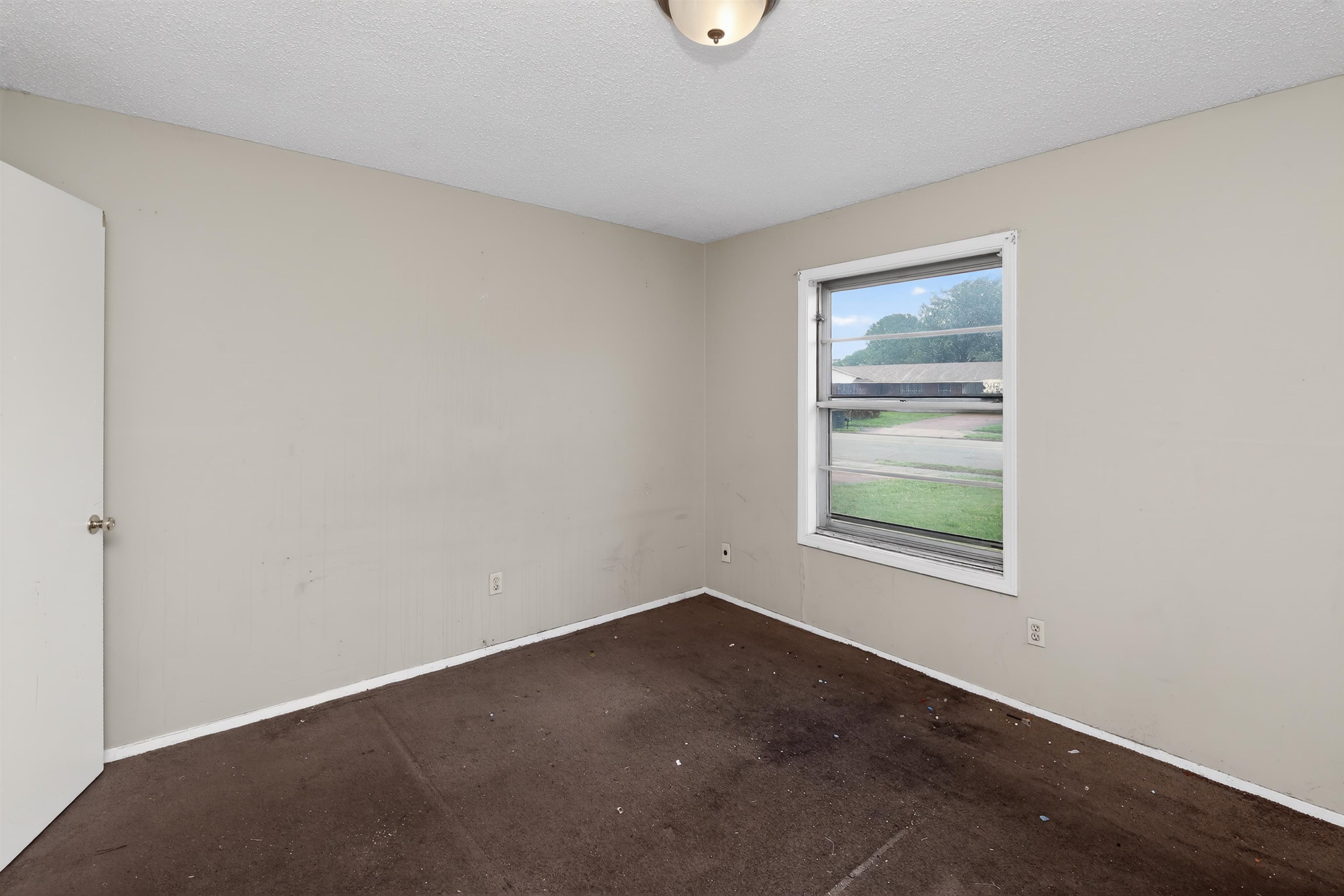 645 Parkrose Rd Property Photo 14