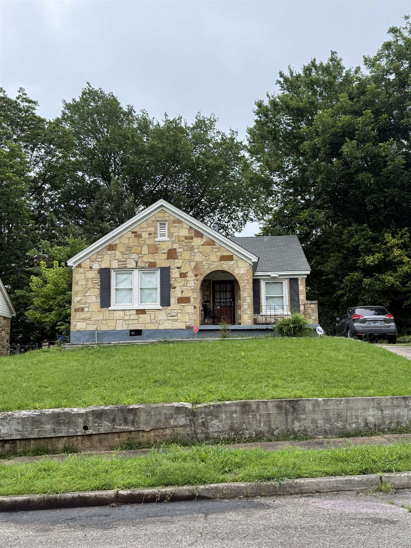 1794 Mcmillan St Property Photo 1