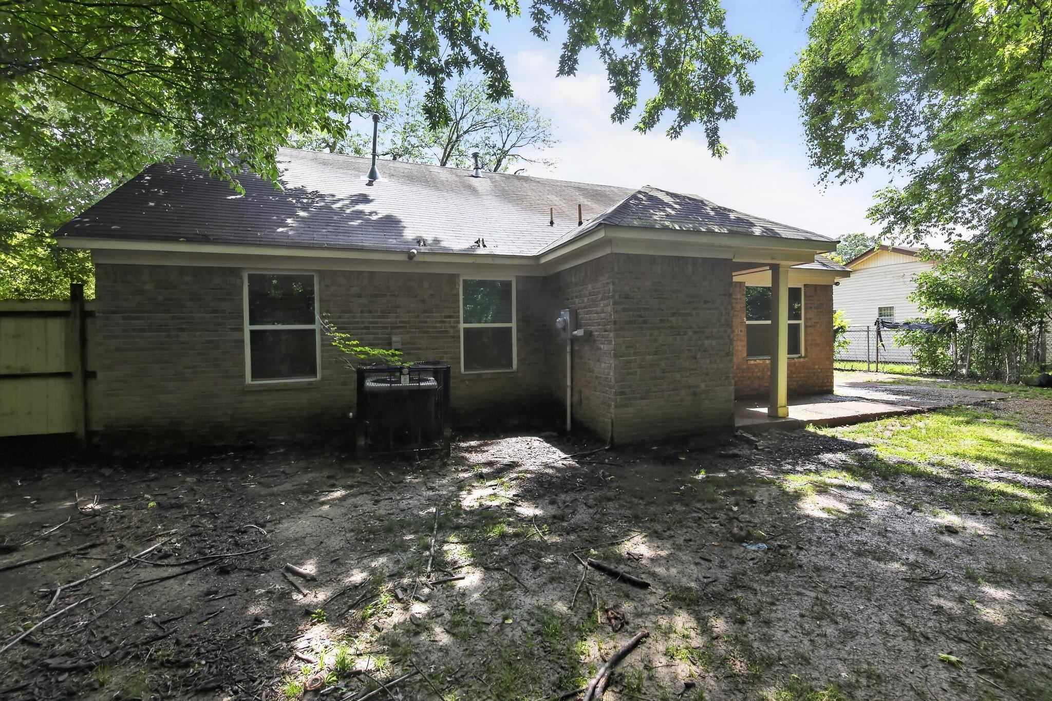 670 Whiterock Ave Property Photo 6