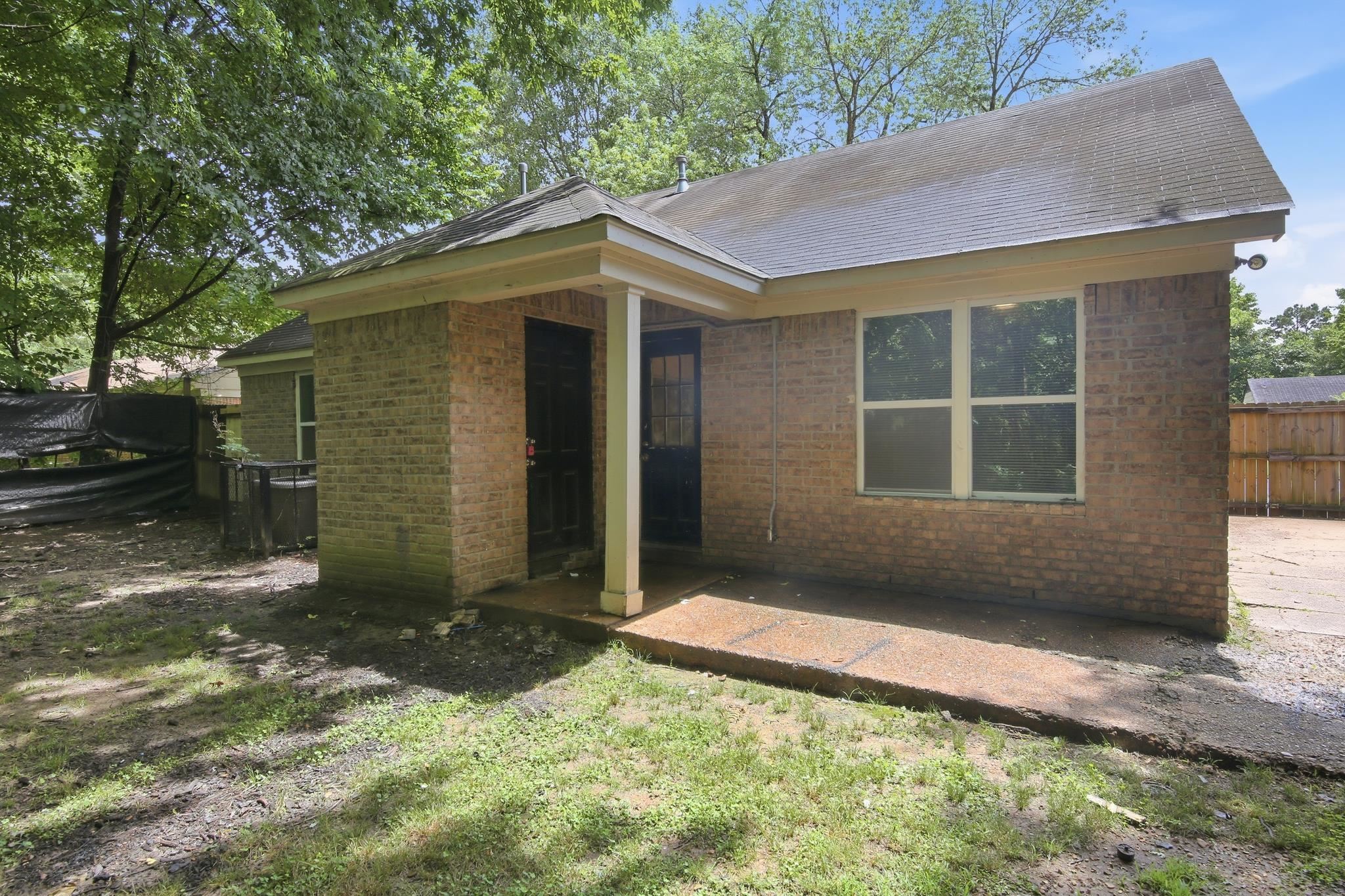 670 Whiterock Ave Property Photo 7