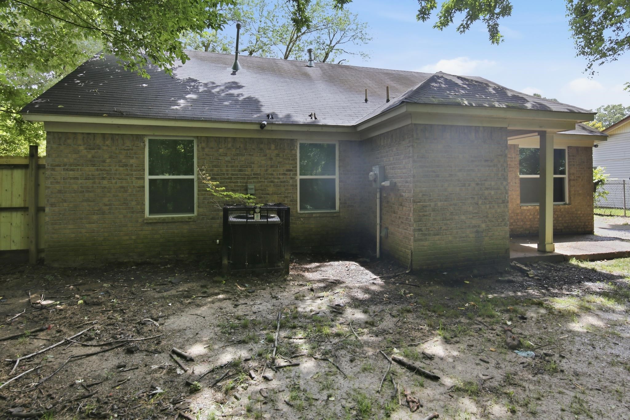 670 Whiterock Ave Property Photo 8