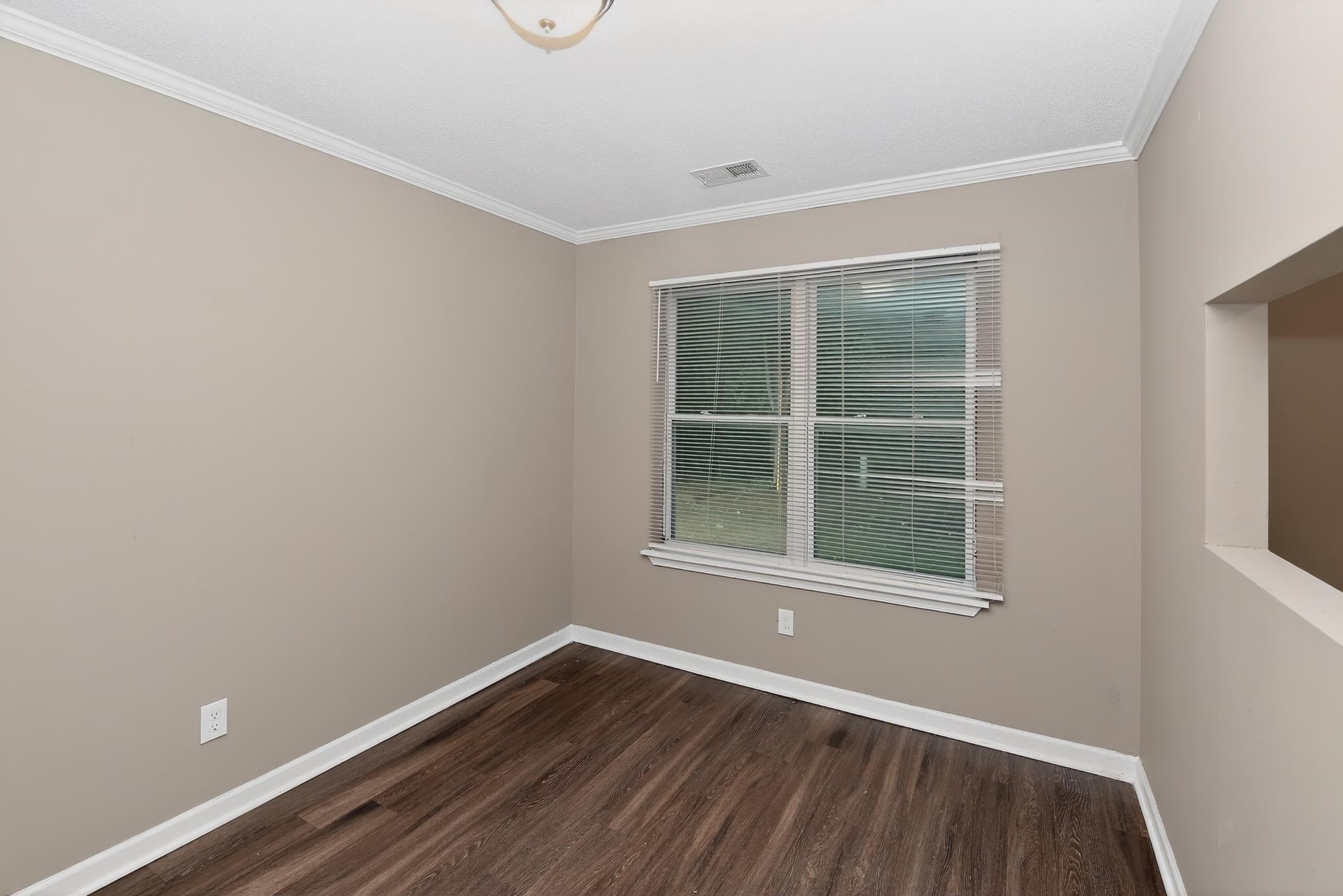 670 Whiterock Ave Property Photo 15