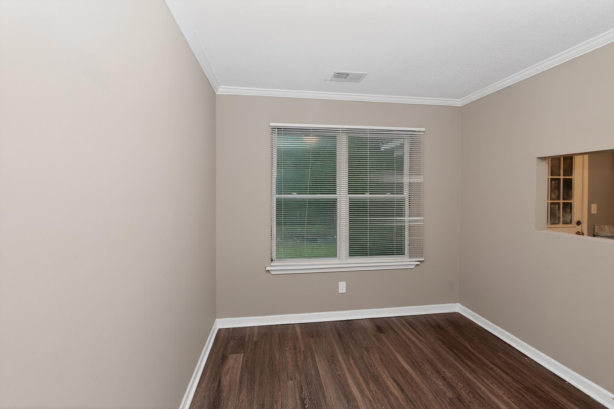 670 Whiterock Ave Property Photo 16