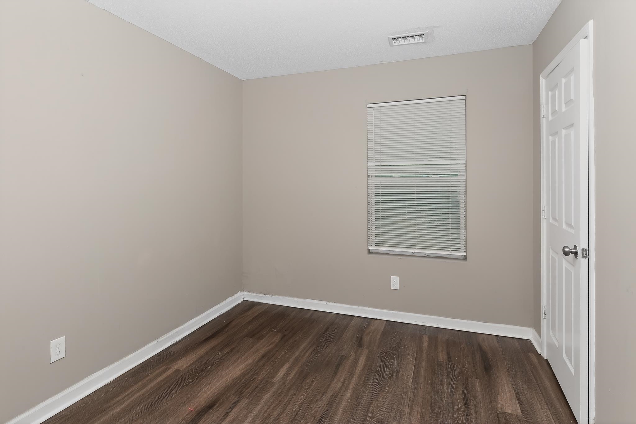 670 Whiterock Ave Property Photo 19