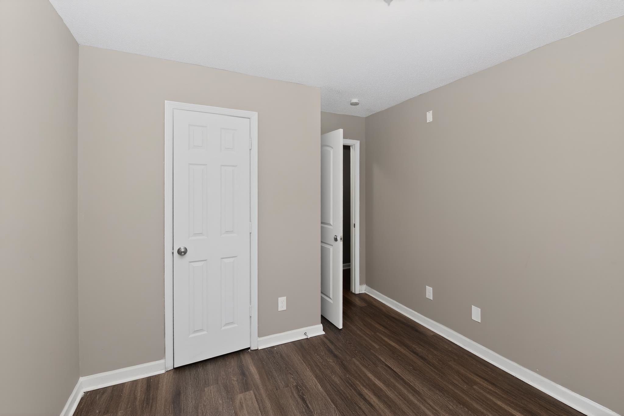 670 Whiterock Ave Property Photo 25