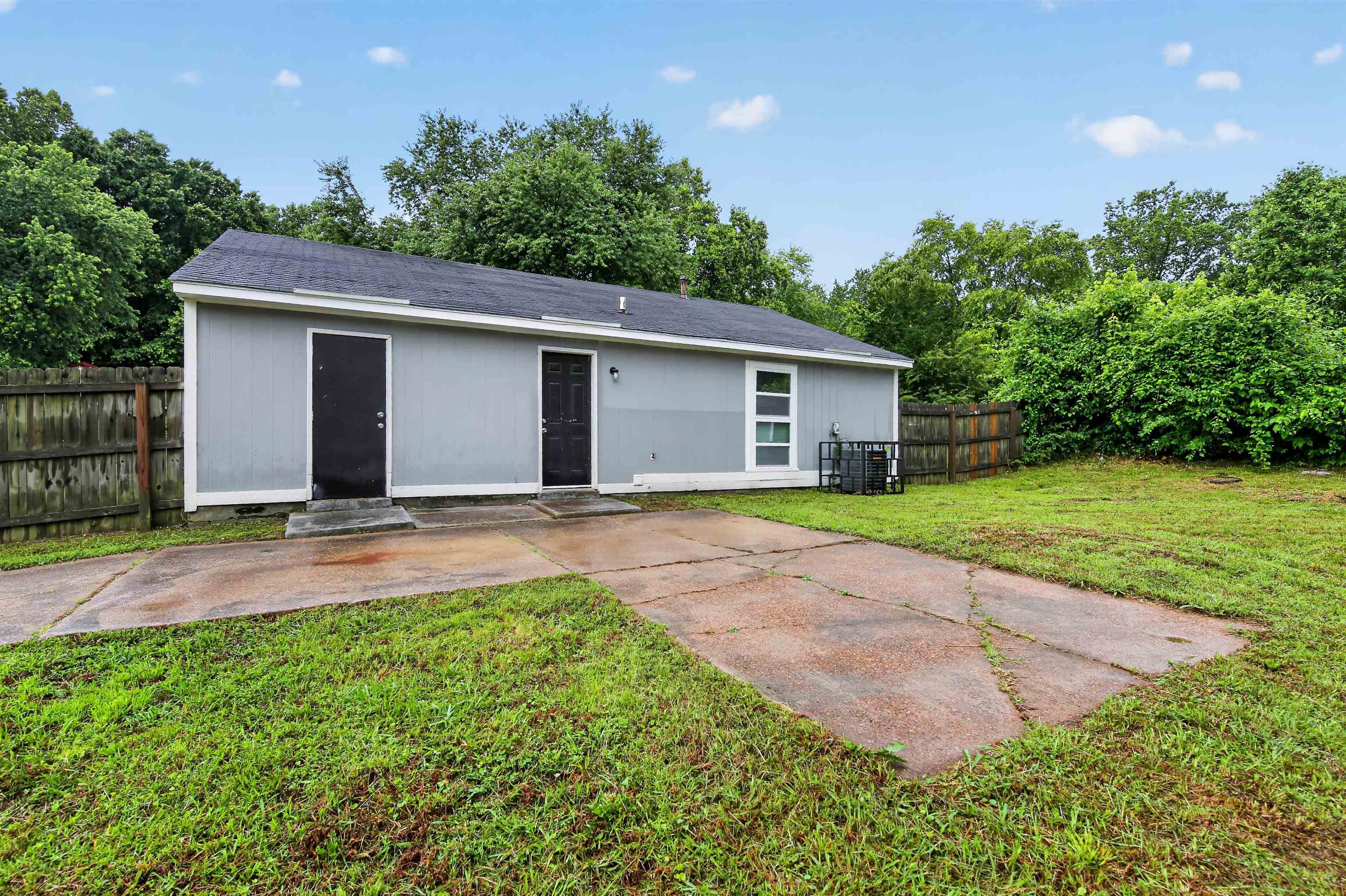 3944 Timberwood Dr Property Photo 32