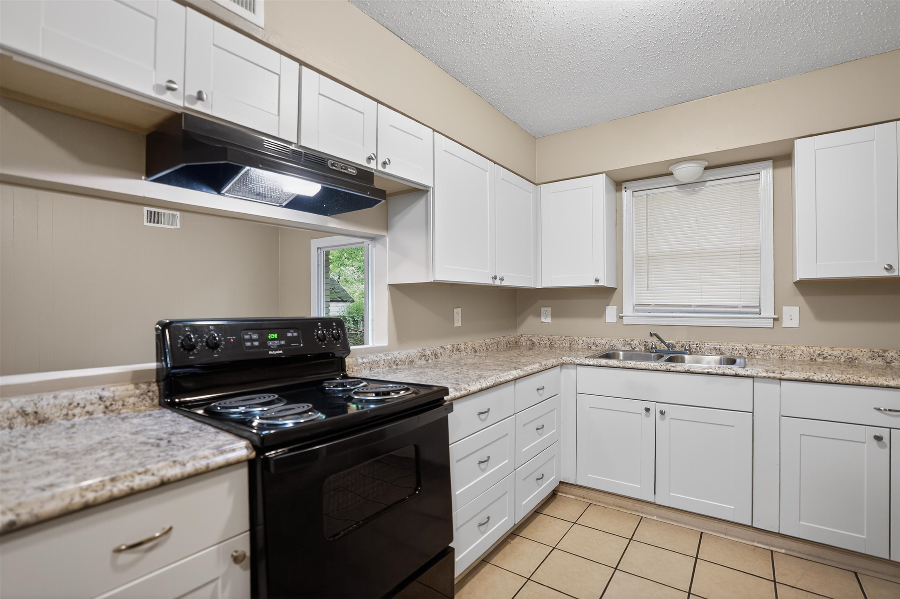 4191 Yale Rd Property Photo 16