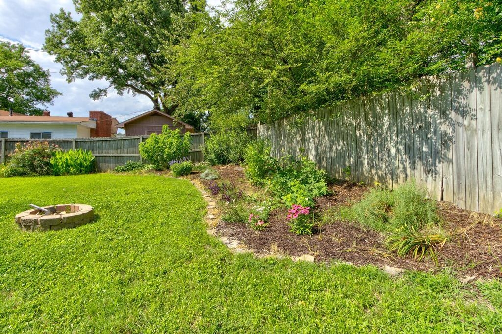 968 Wilbec Rd Property Photo 6