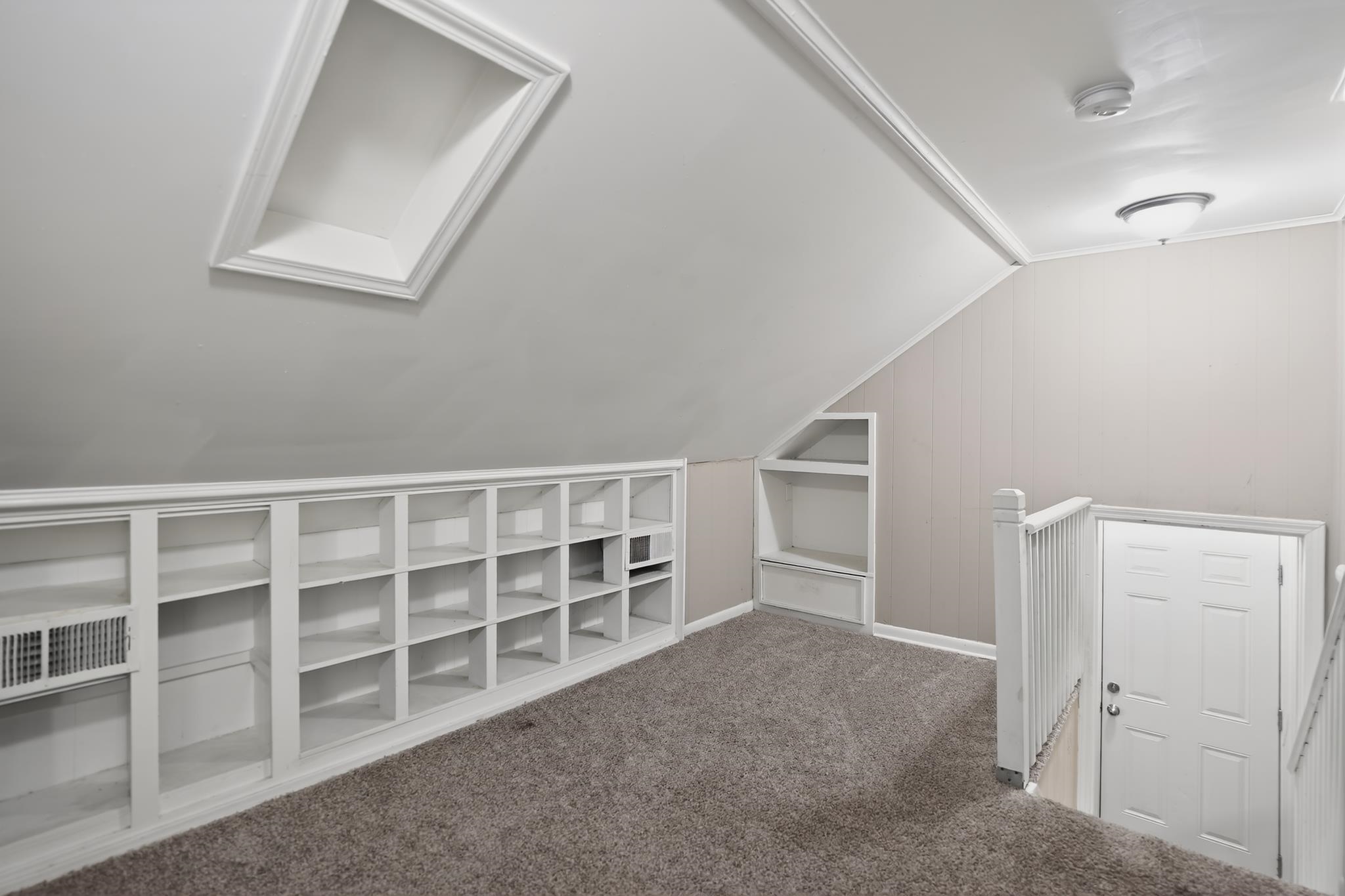 1136 Goodman St Property Photo 27