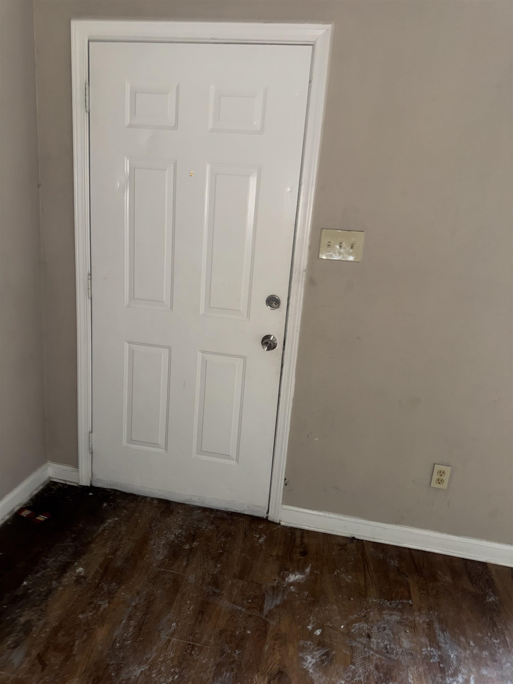 1356 Lagrange Dwns Property Photo 5