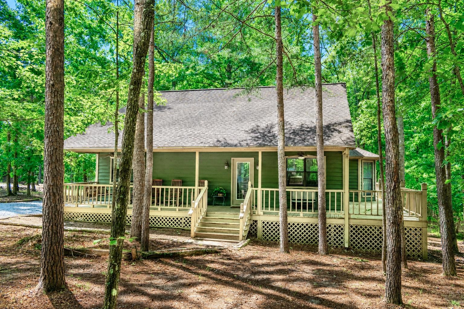 215 L Sealy Cv Property Photo 1