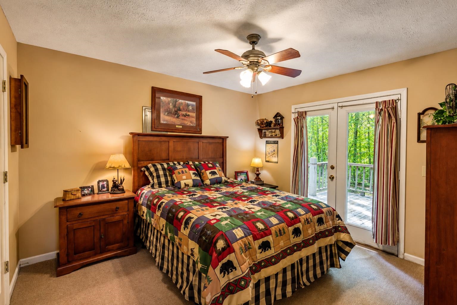 215 L Sealy Cv Property Photo 10