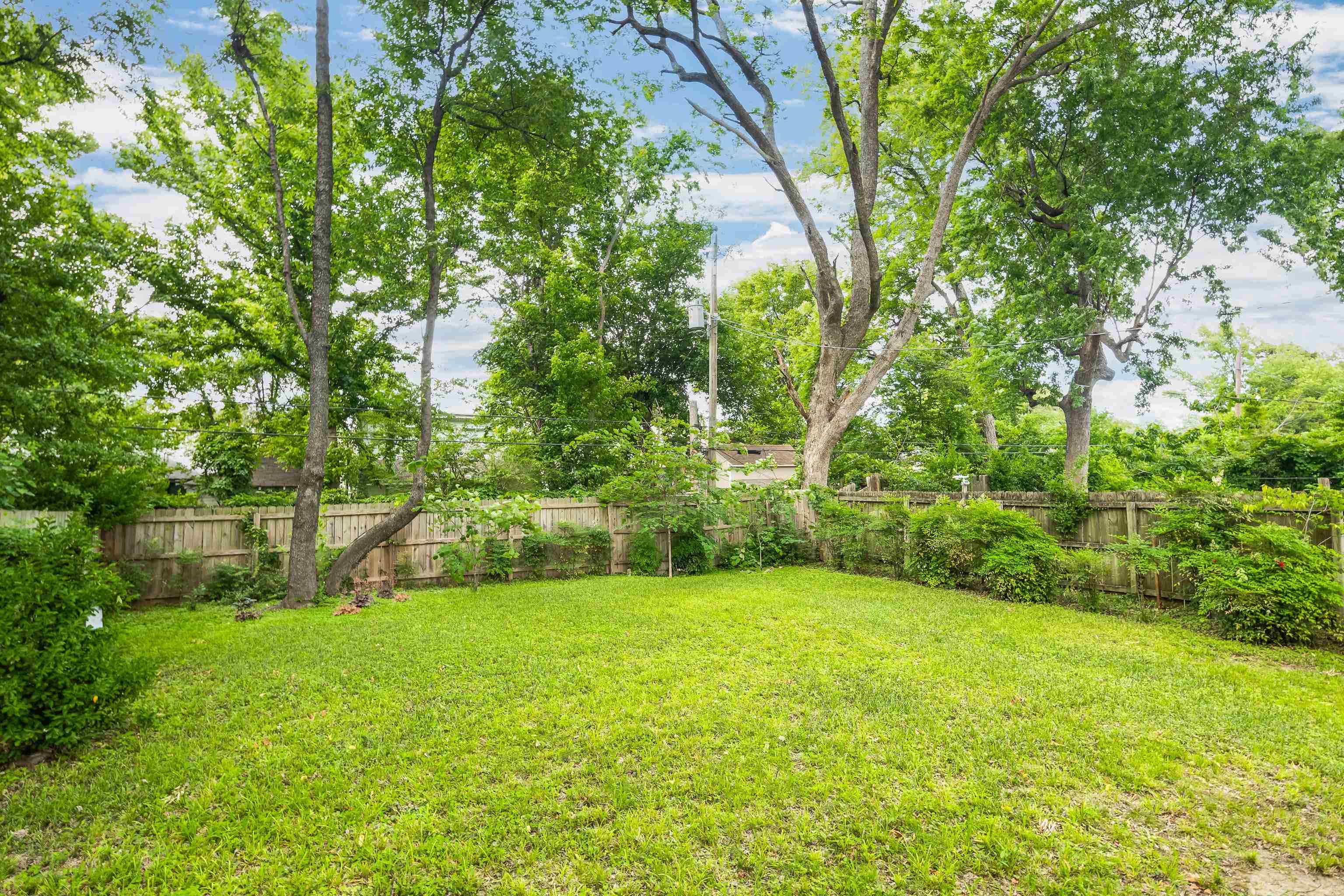 1878 Walker Ave Property Photo 33