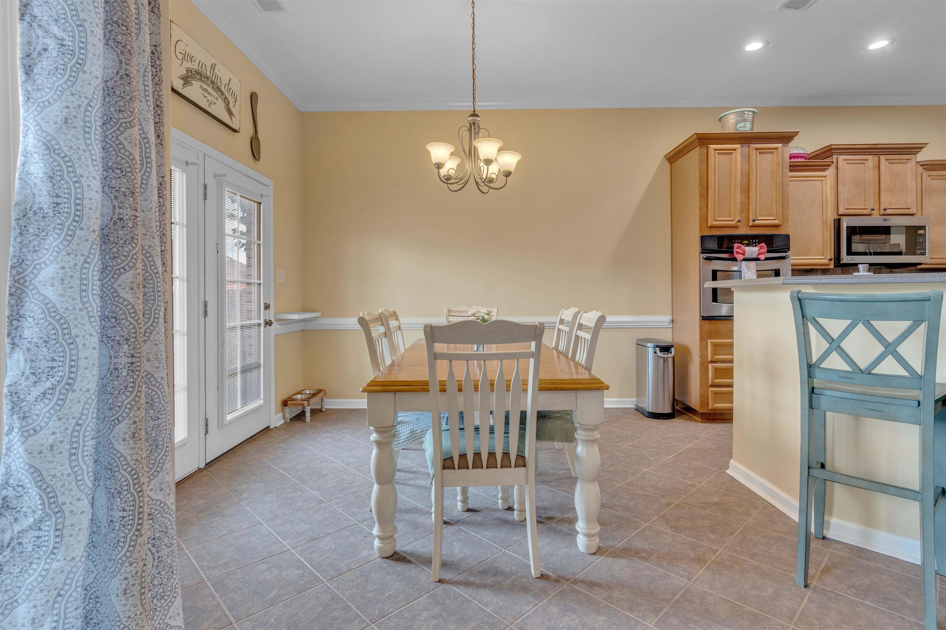 310 Whispering Meadows Dr Property Photo 14