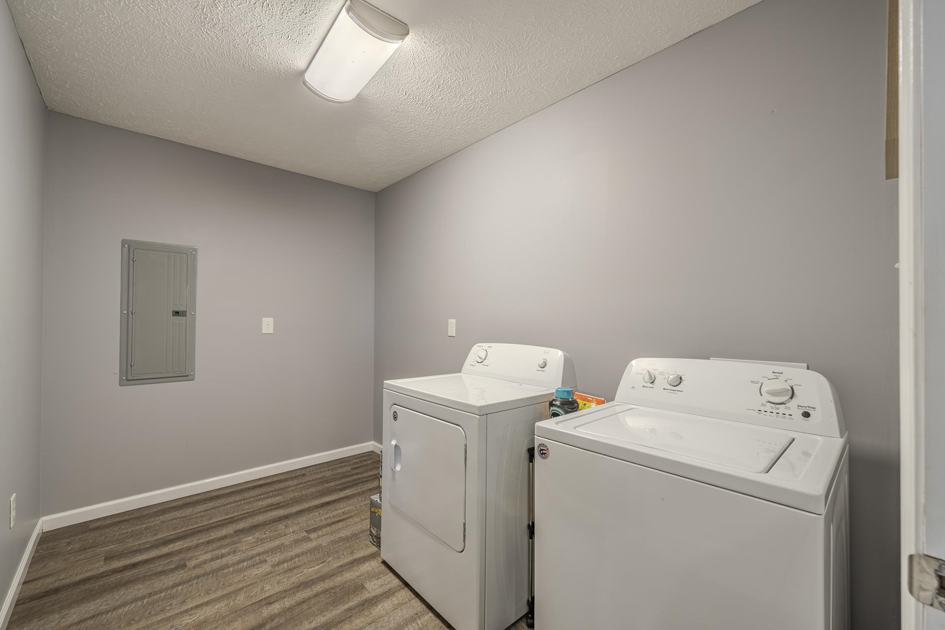 3060 Catfish Ln Property Photo 13