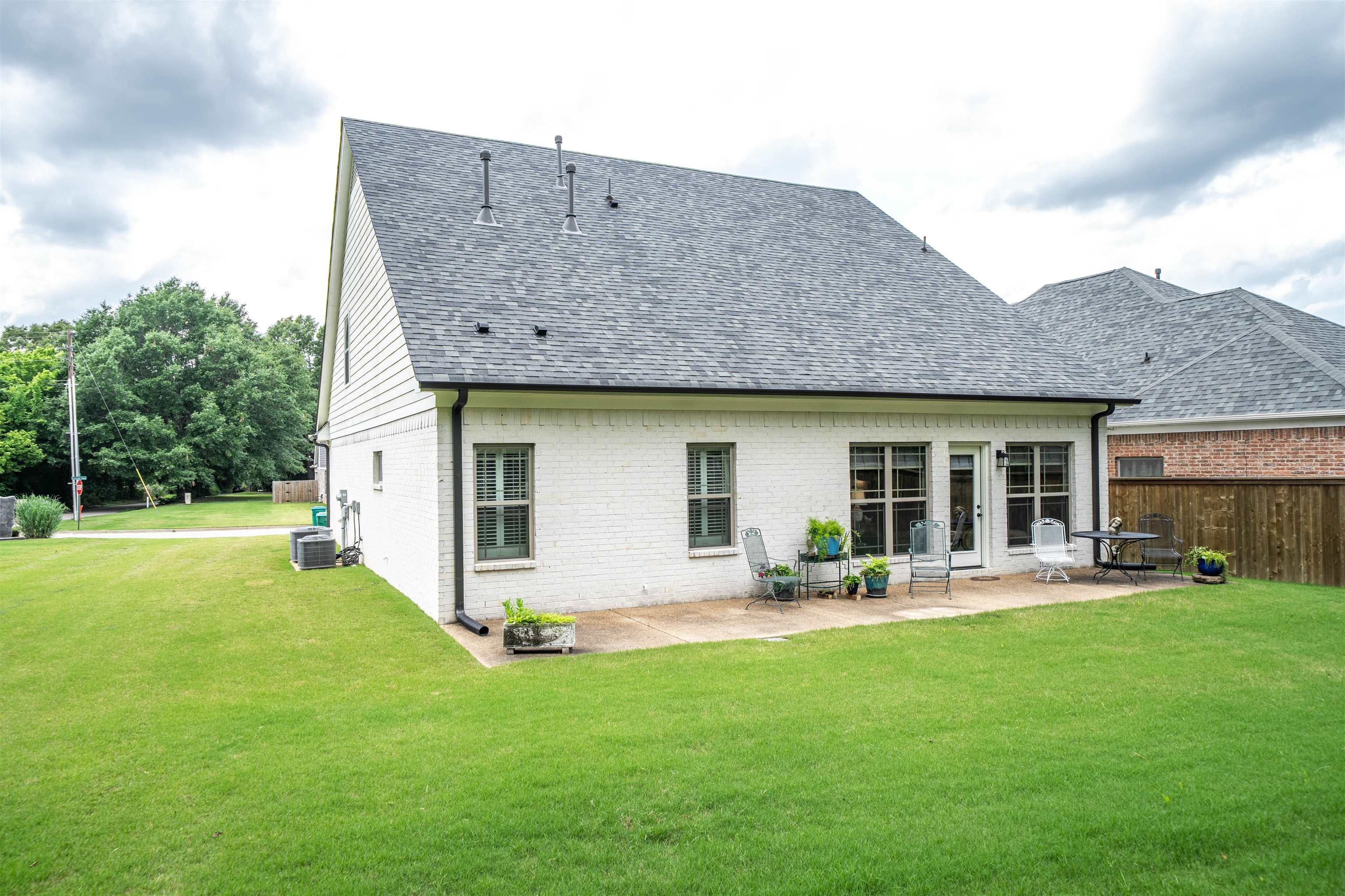 20 Greyson Cv Property Photo 4