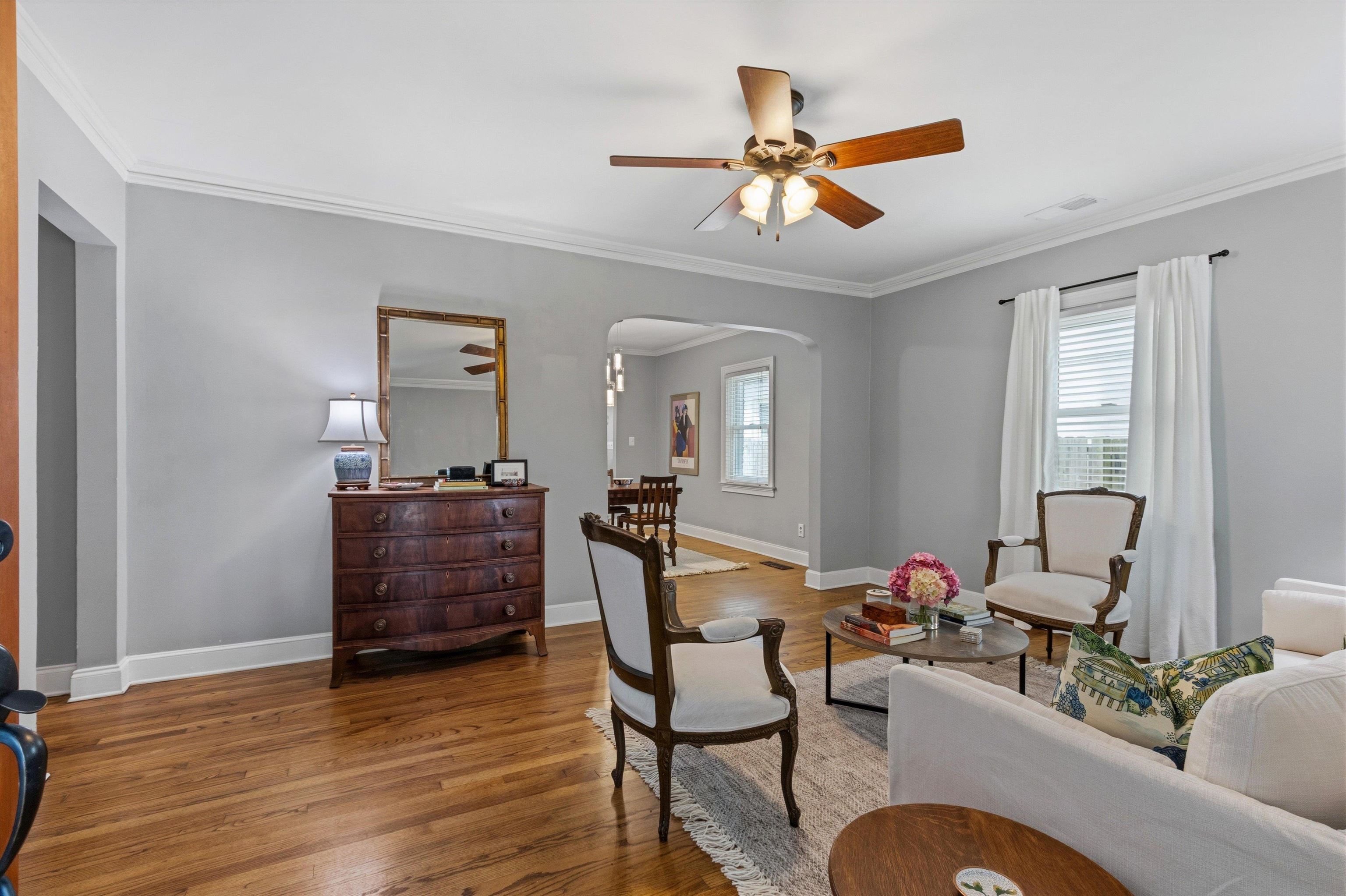 3640 Aurora Cir Property Photo 4