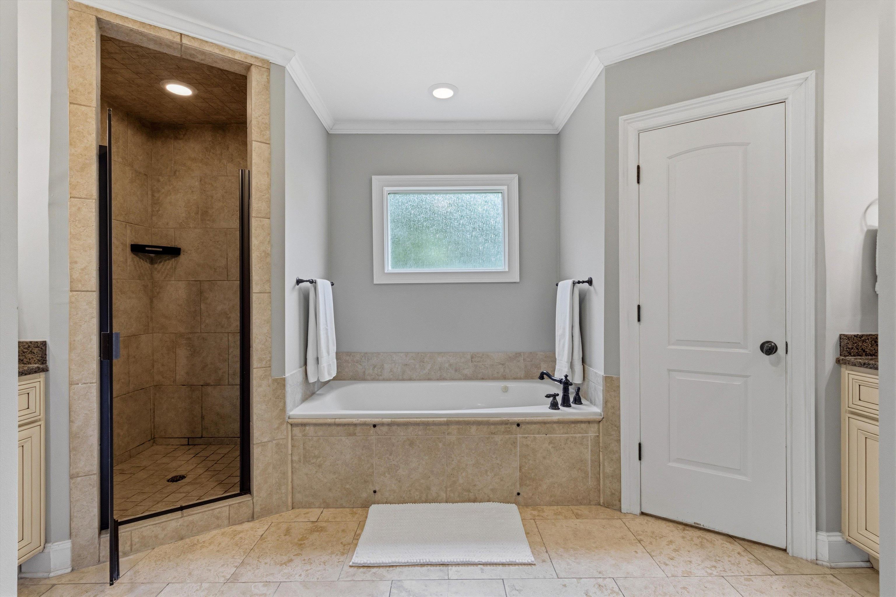 3640 Aurora Cir Property Photo 18
