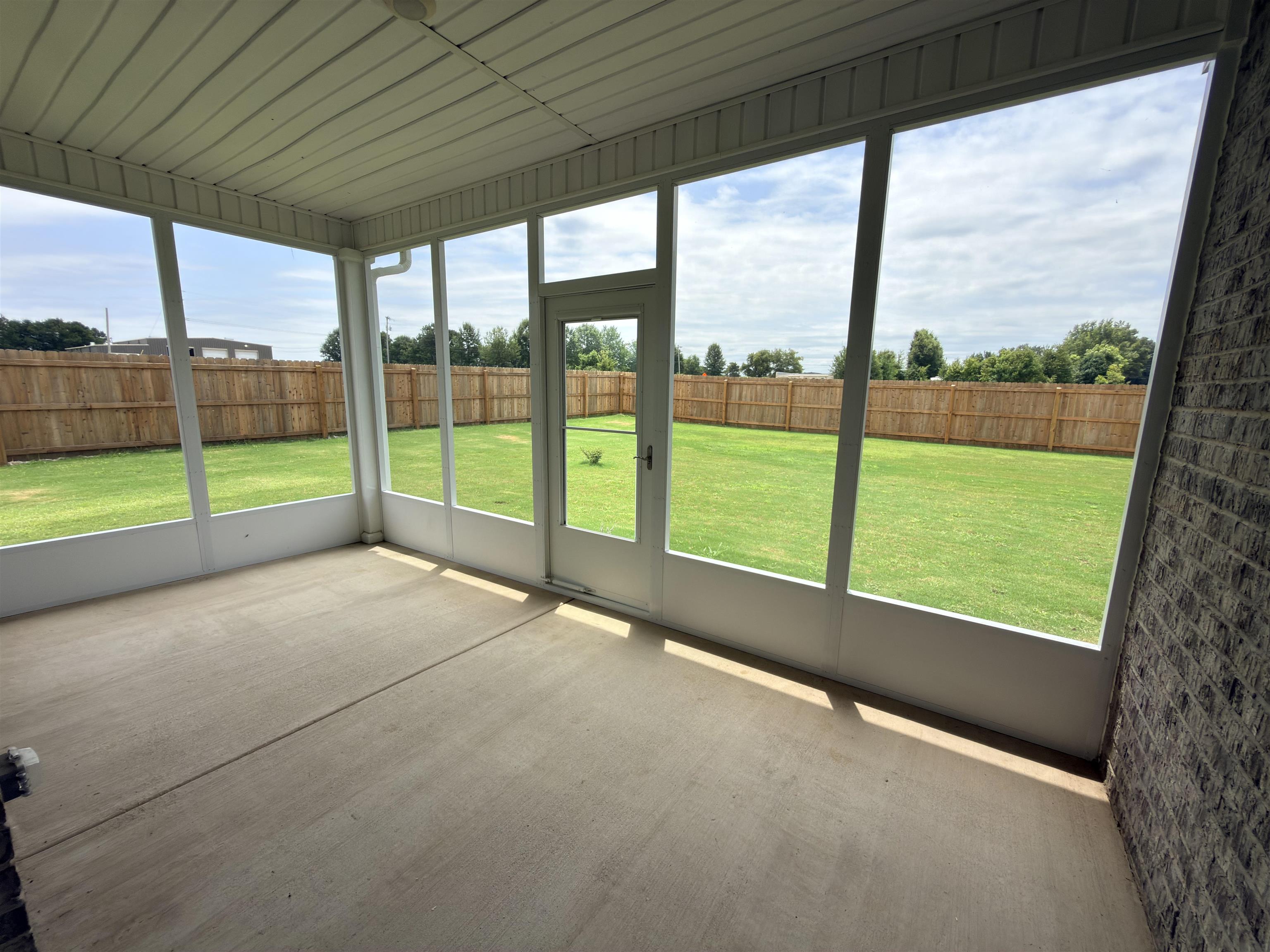 525 Azalea Dr Property Photo 21