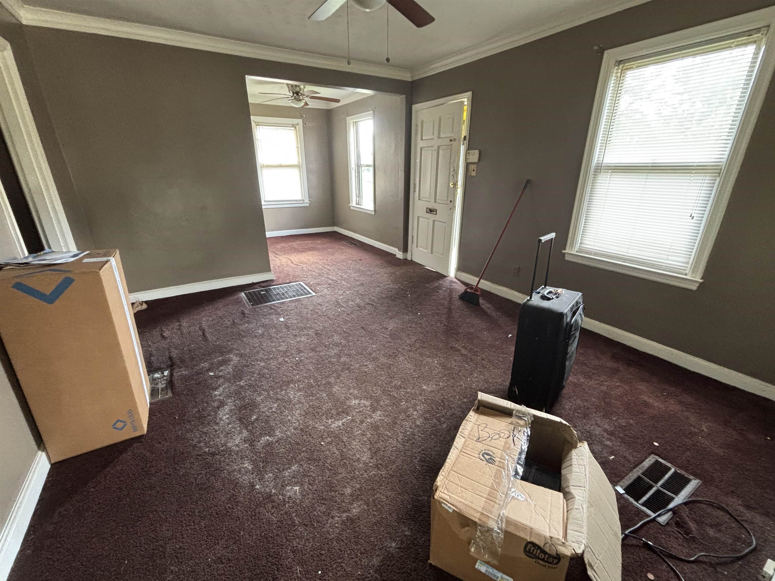 2863 Crest Ave Property Photo 3