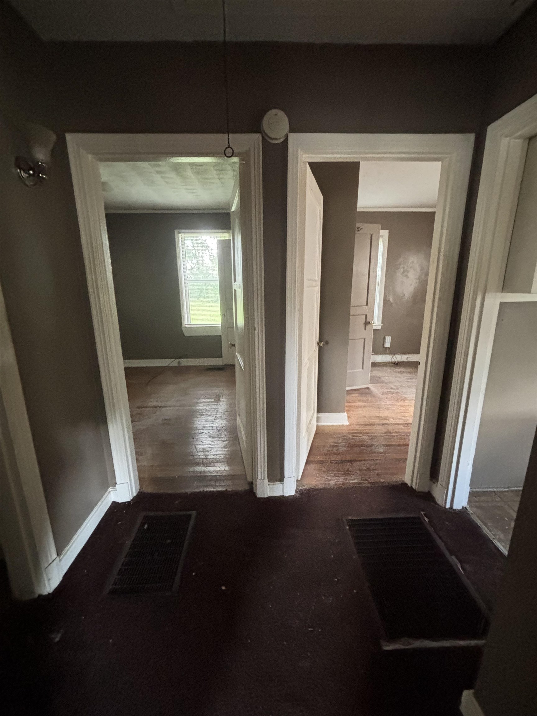 2863 Crest Ave Property Photo 4