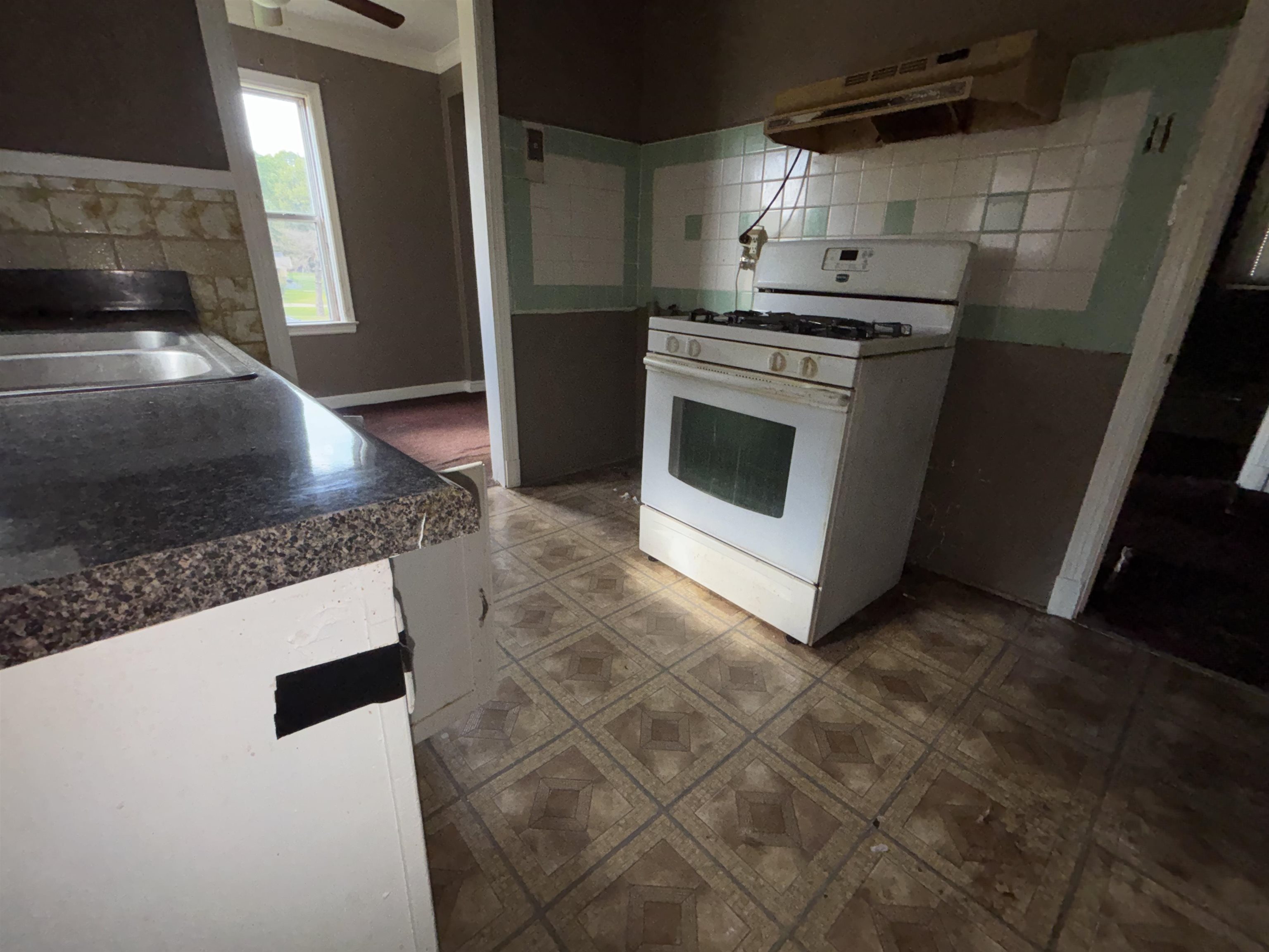 2863 Crest Ave Property Photo 9