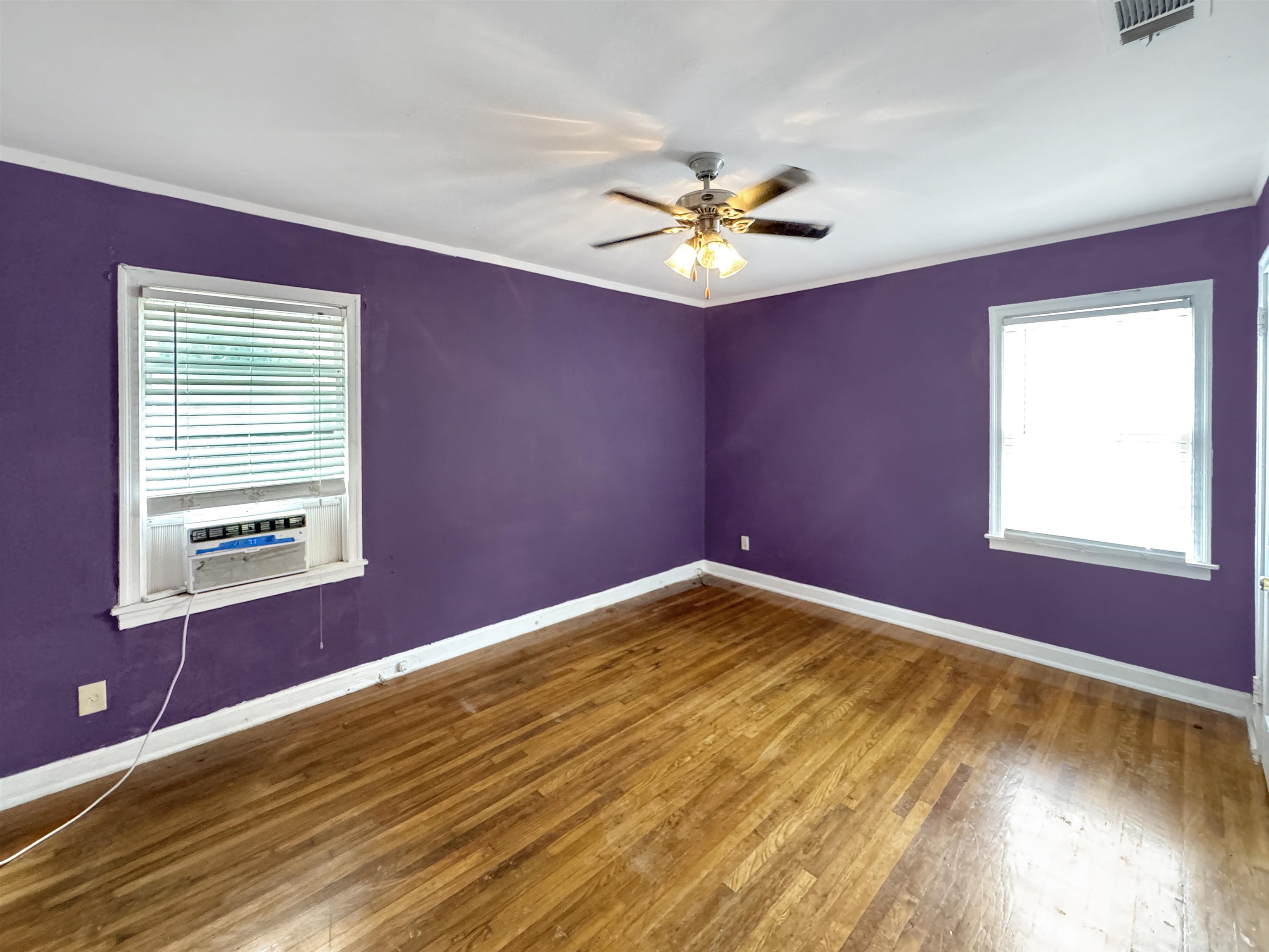 378 N Willett St Property Photo 13