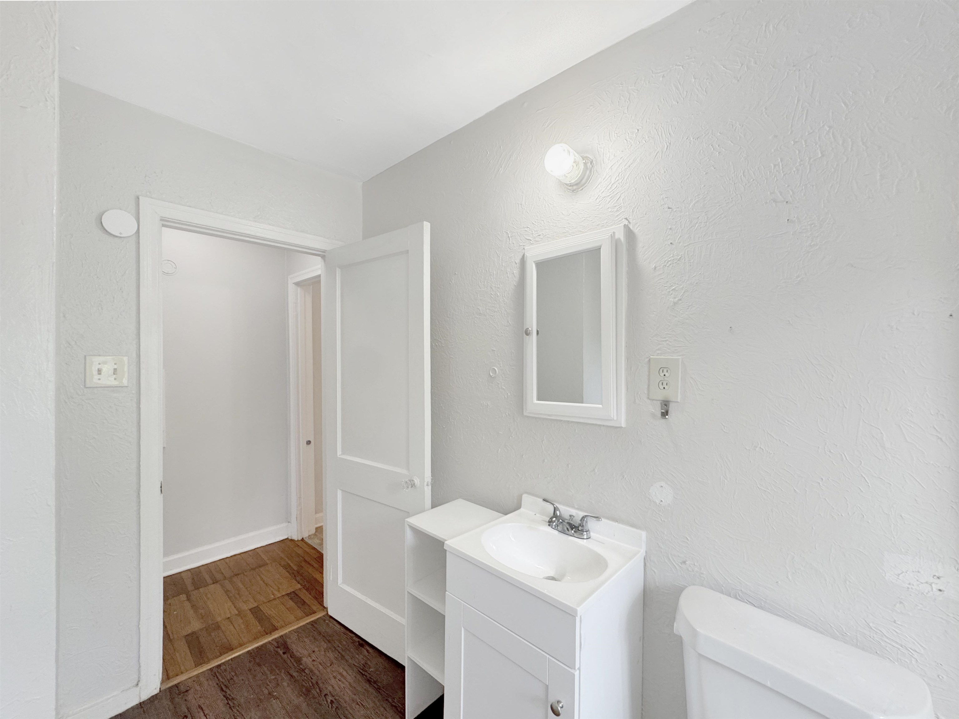 378 N Willett St Property Photo 30