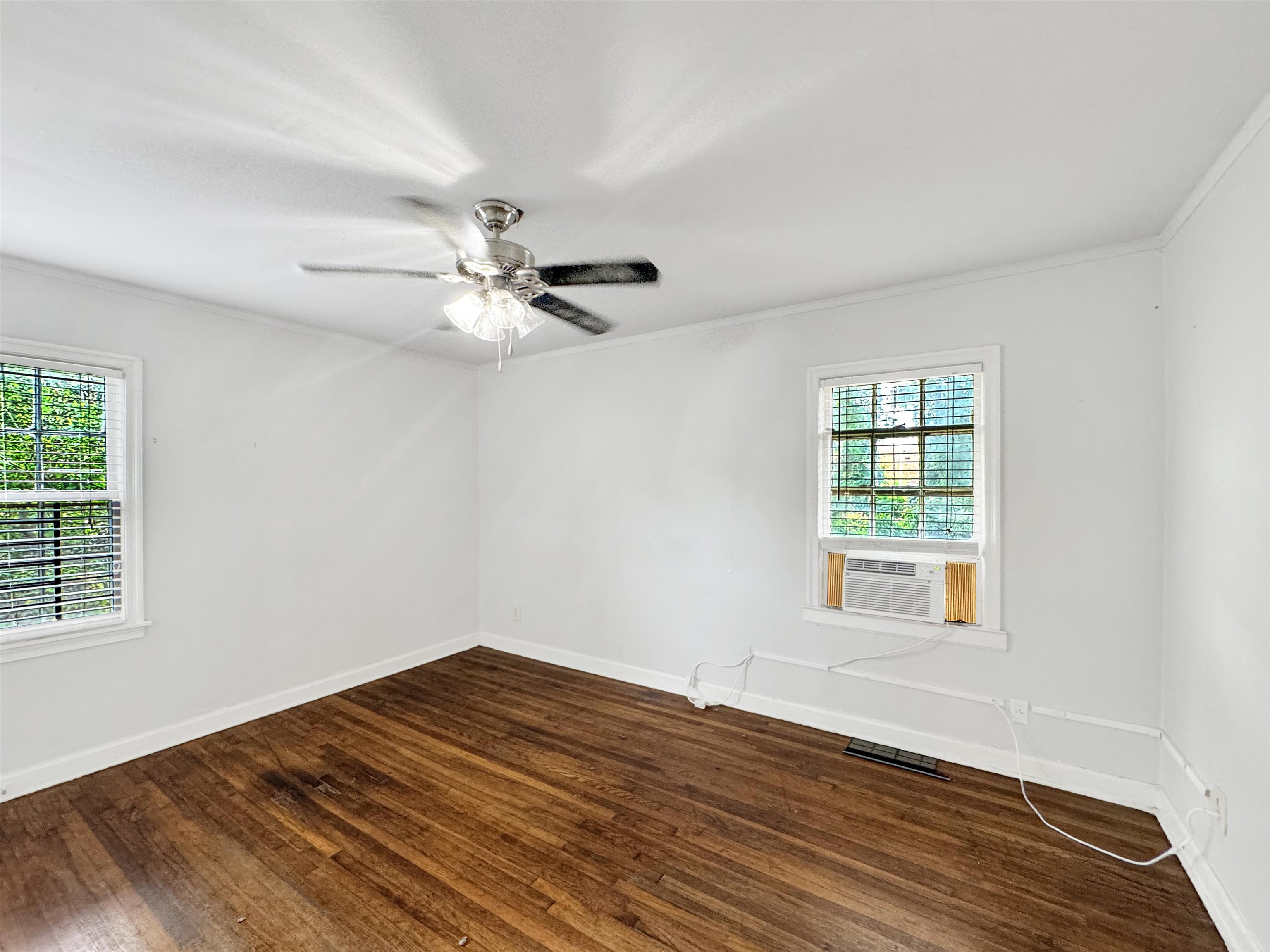 378 N Willett St Property Photo 31