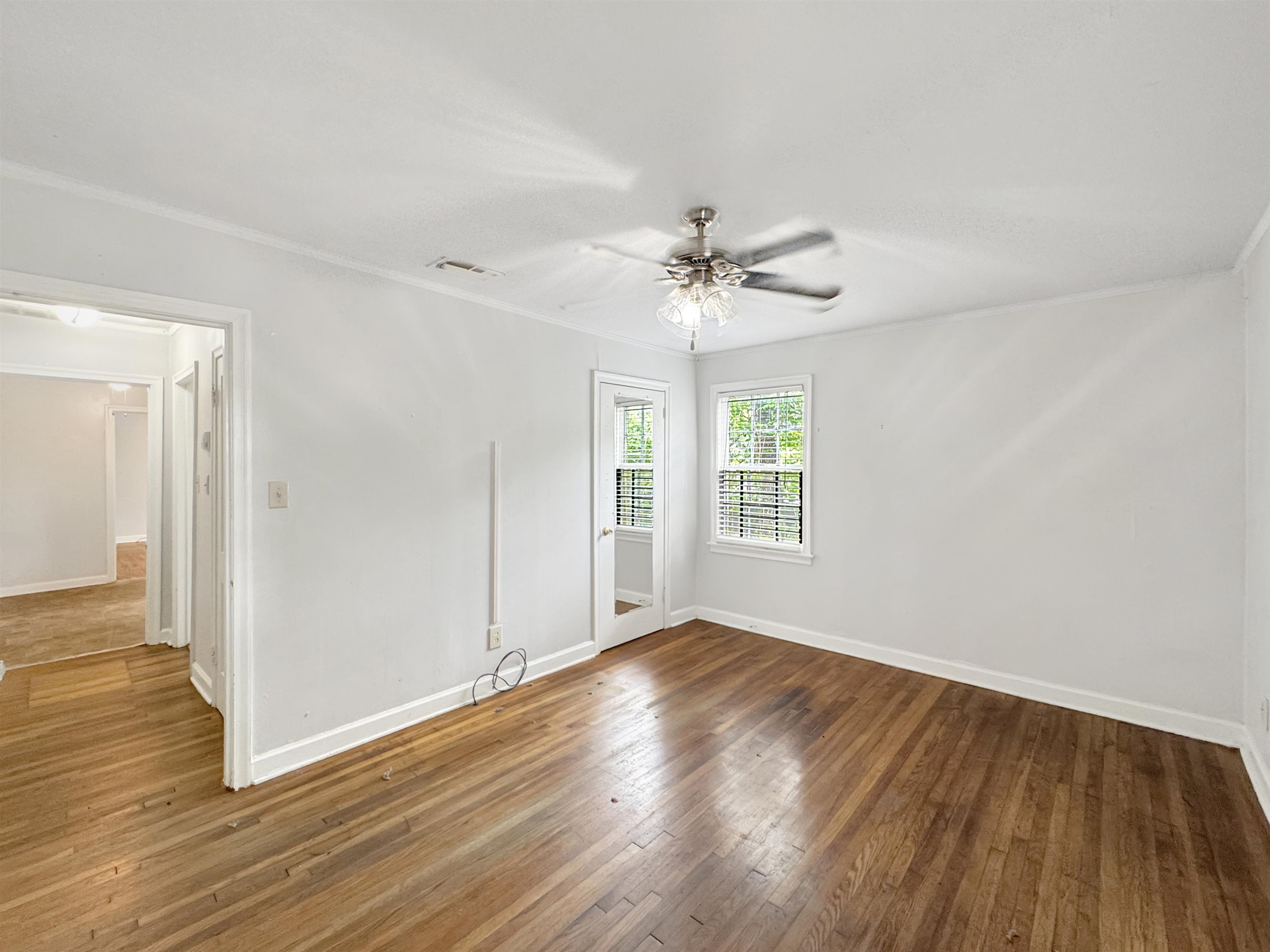 378 N Willett St Property Photo 32