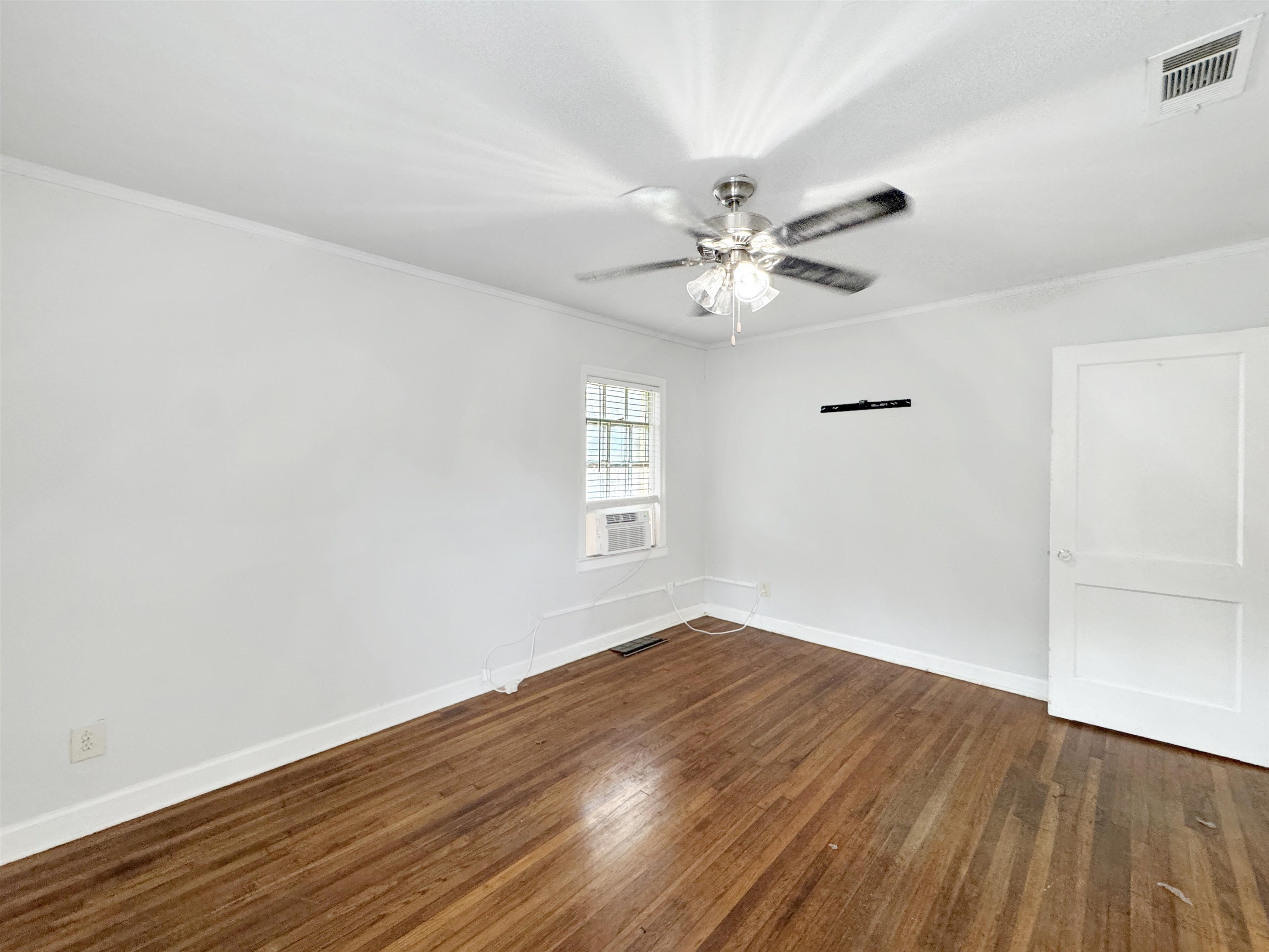 378 N Willett St Property Photo 34