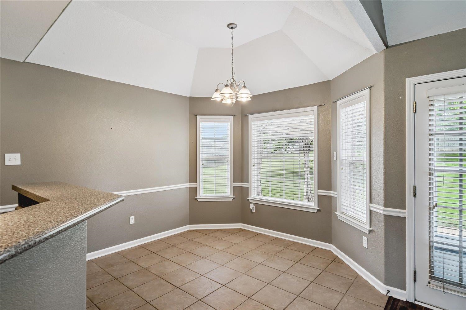 30 Blackhill Cv Property Photo 15