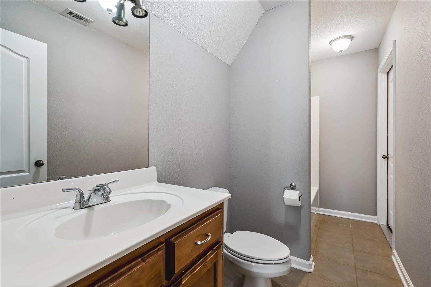 30 Blackhill Cv Property Photo 23
