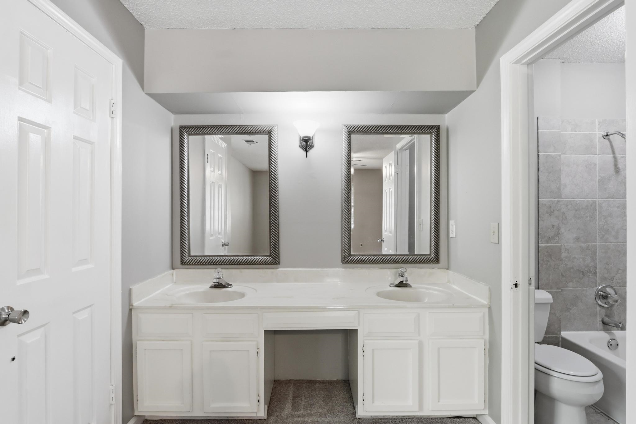 8074 S Regis Pl Property Photo 29