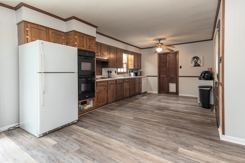 115 Washington Ave Property Photo 4
