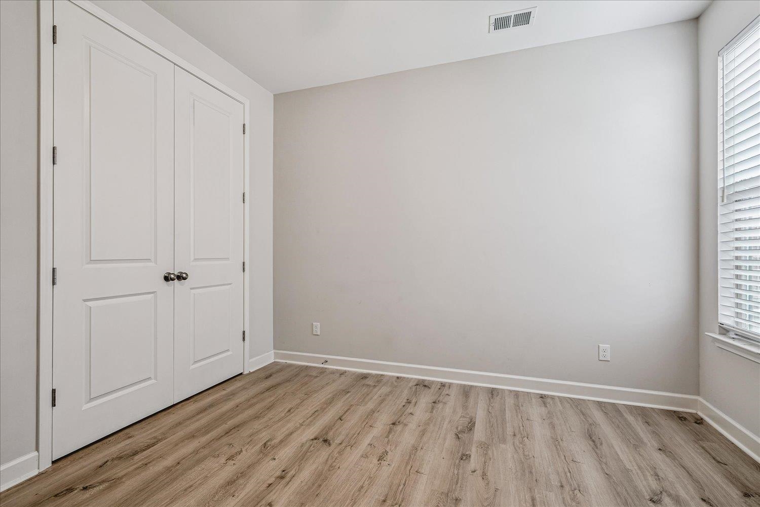 8742 Bedfordshire Dr Property Photo 25