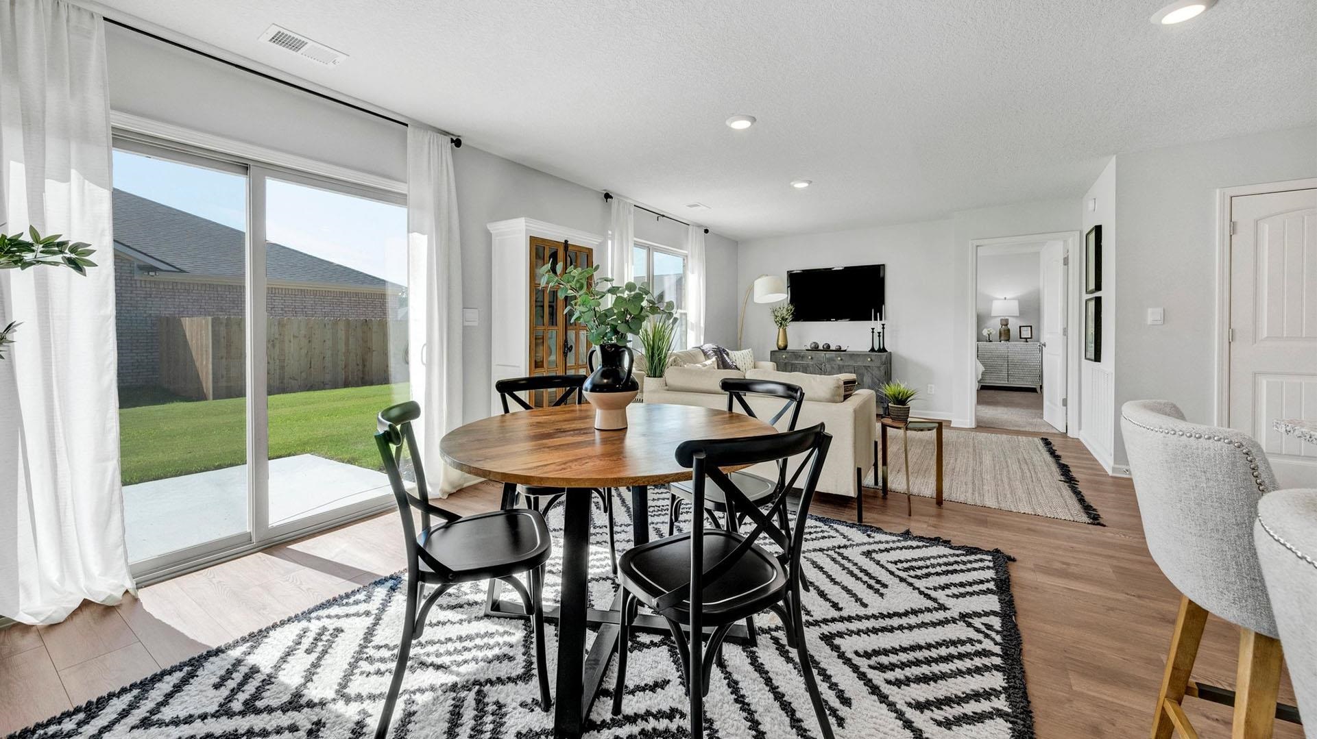 7921 Clove Pasture Dr E Property Photo 10