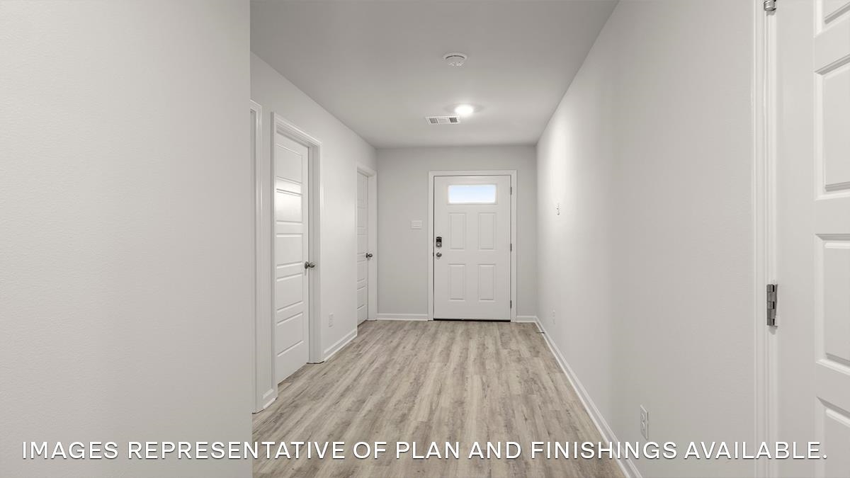 7927 Clove Pasture Dr E Property Photo 20