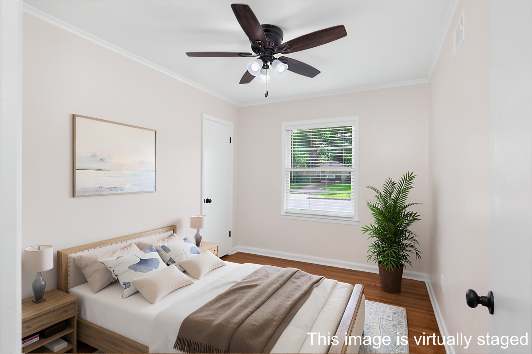 556 Herzl St Property Photo 10