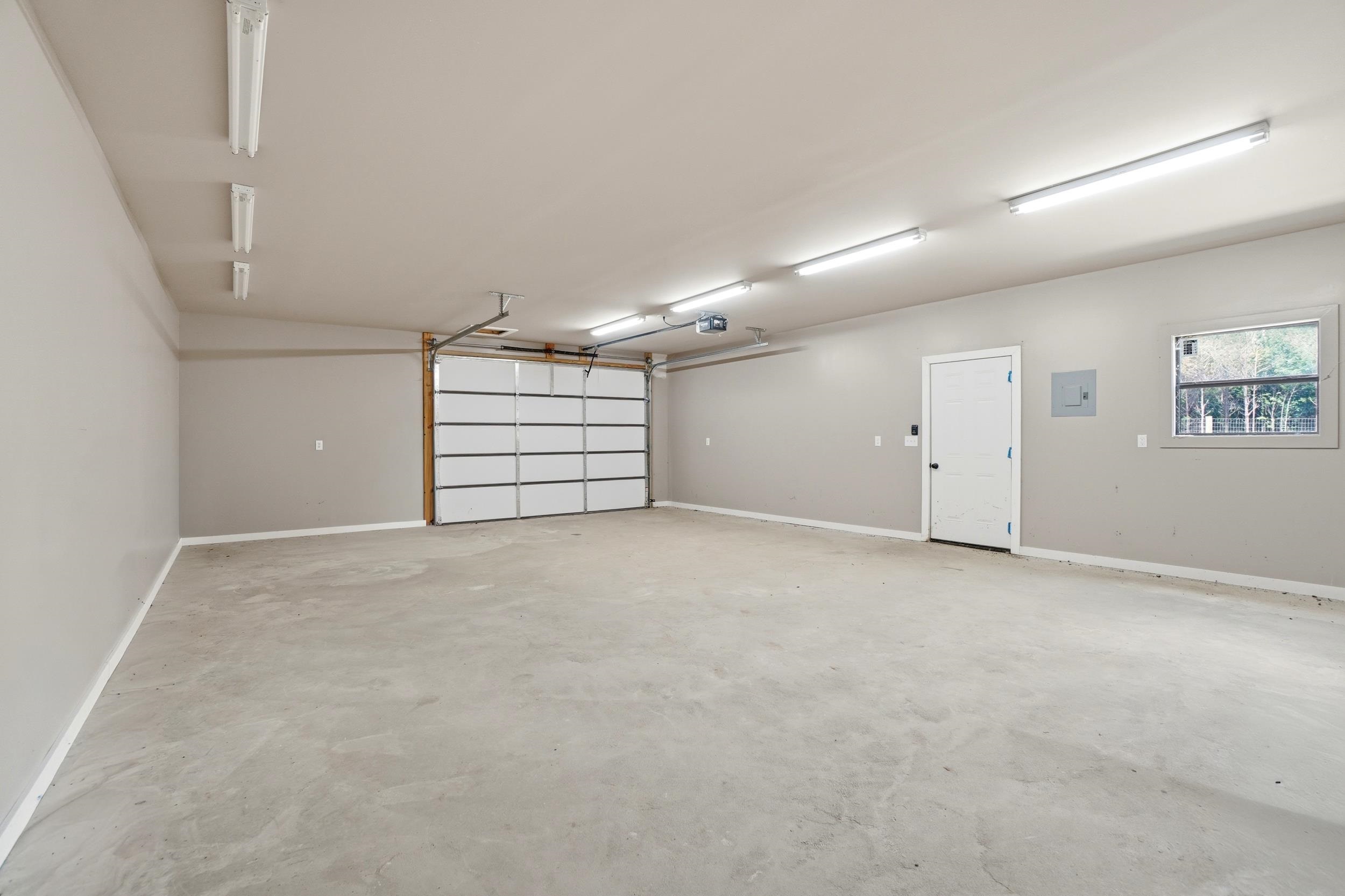 1318 Snowdown Rd Property Photo 29