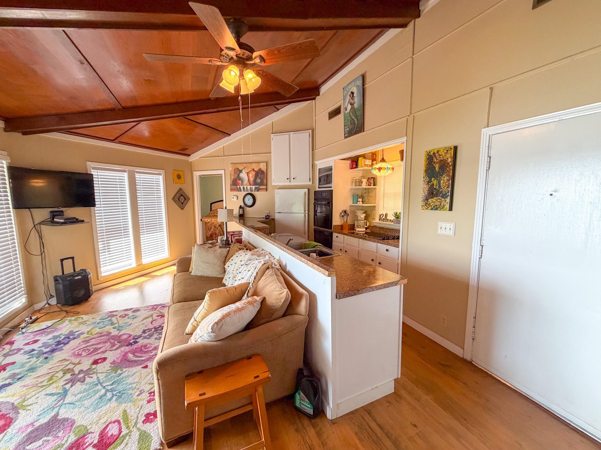 111 Cr 262 Rd Property Photo 5