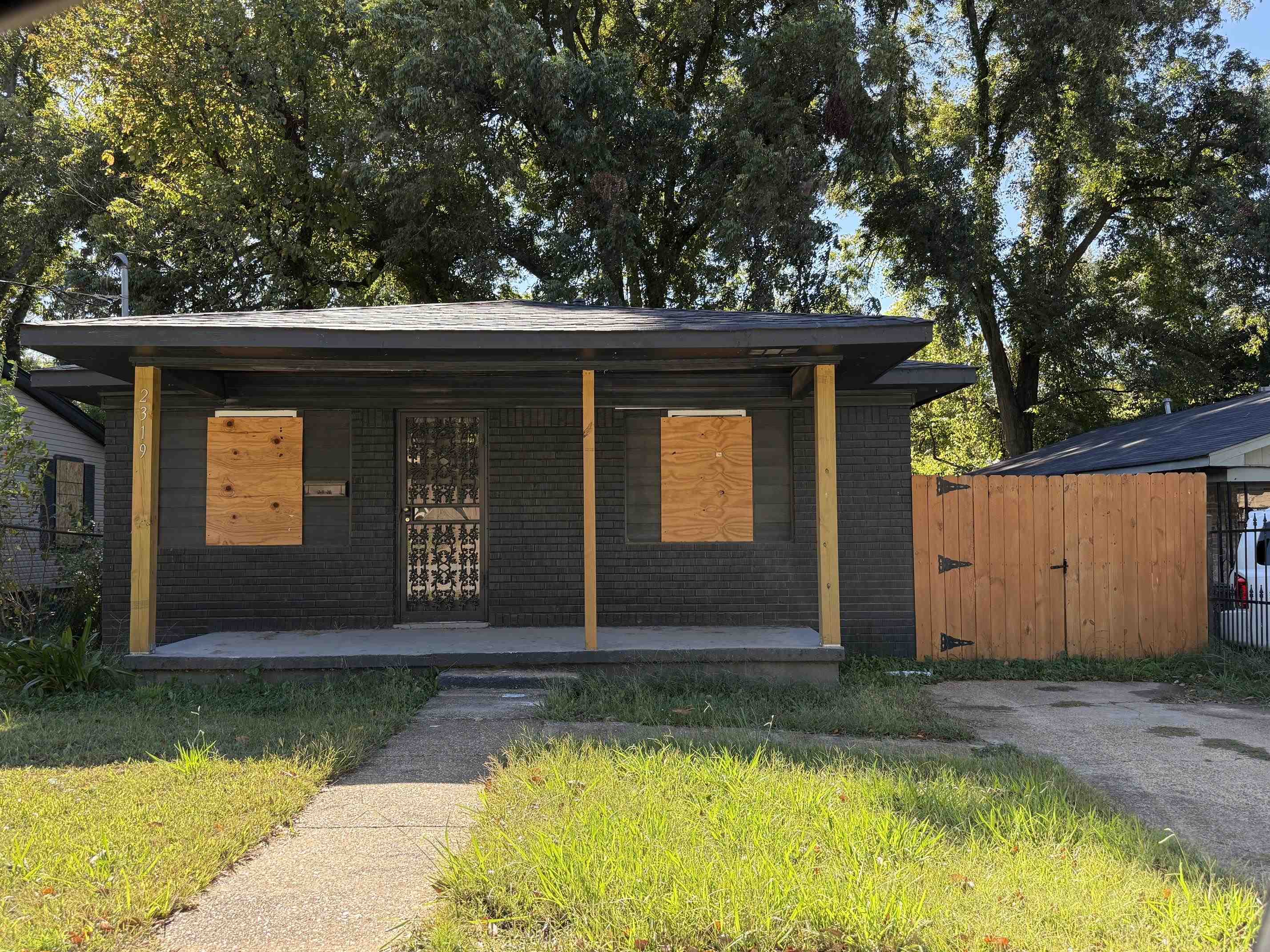 2319 SHASTA AVE Property Photo 1