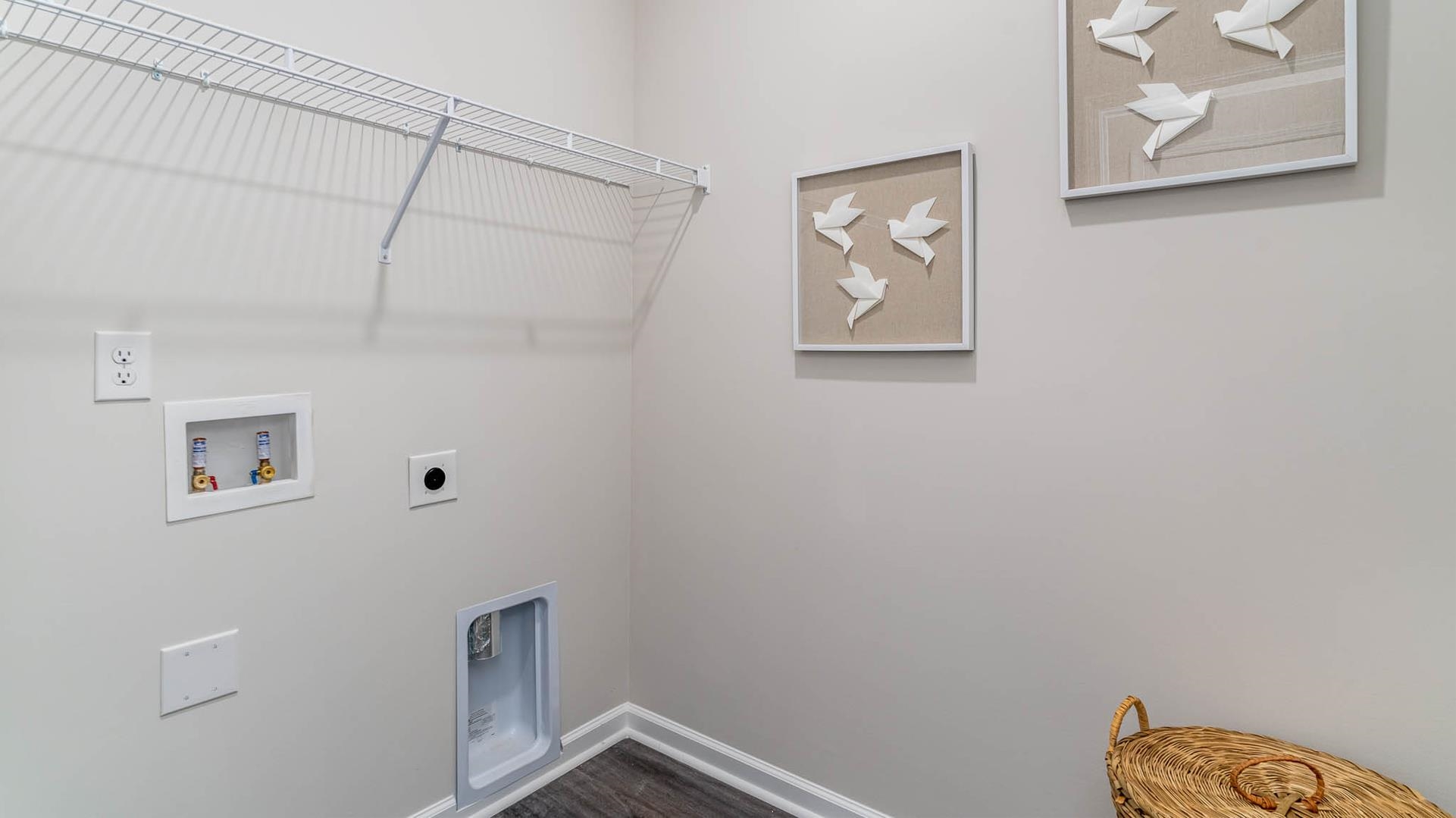 54 Powell Pl Property Photo 24
