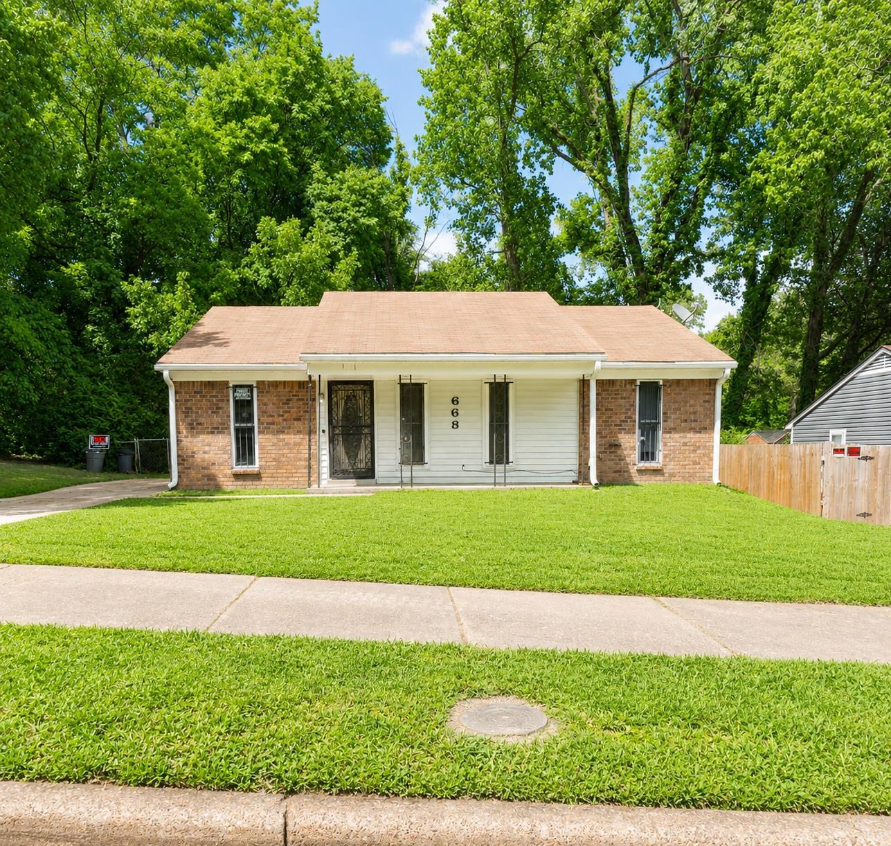 668 SAGAMORE CV Property Photo 1