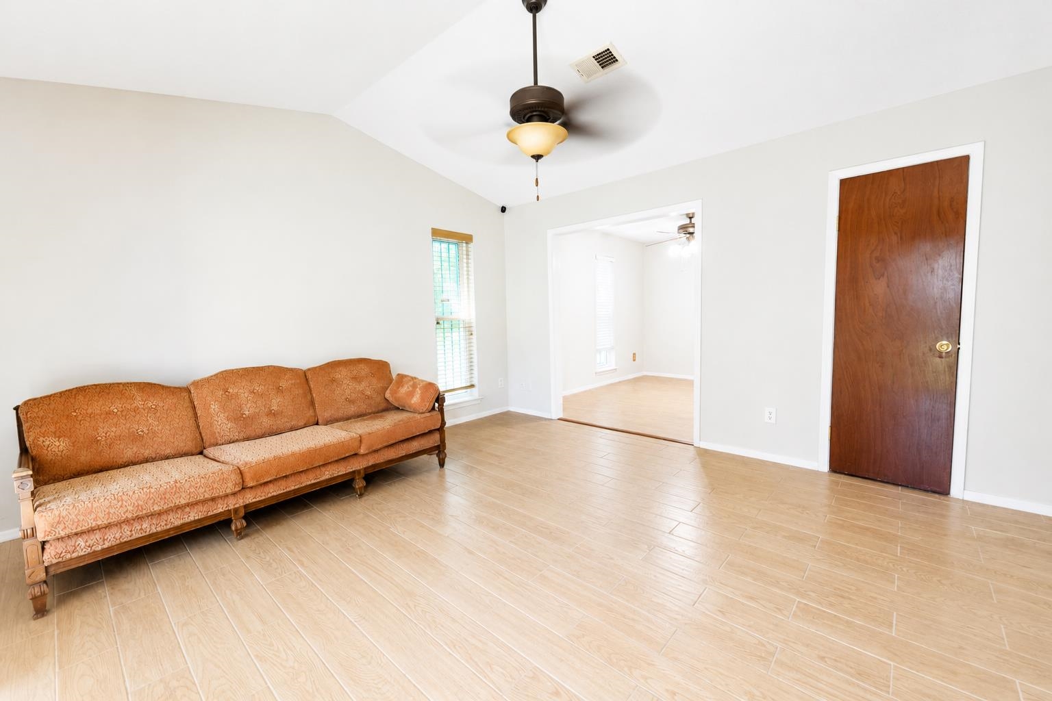 668 Sagamore Cv Property Photo 2