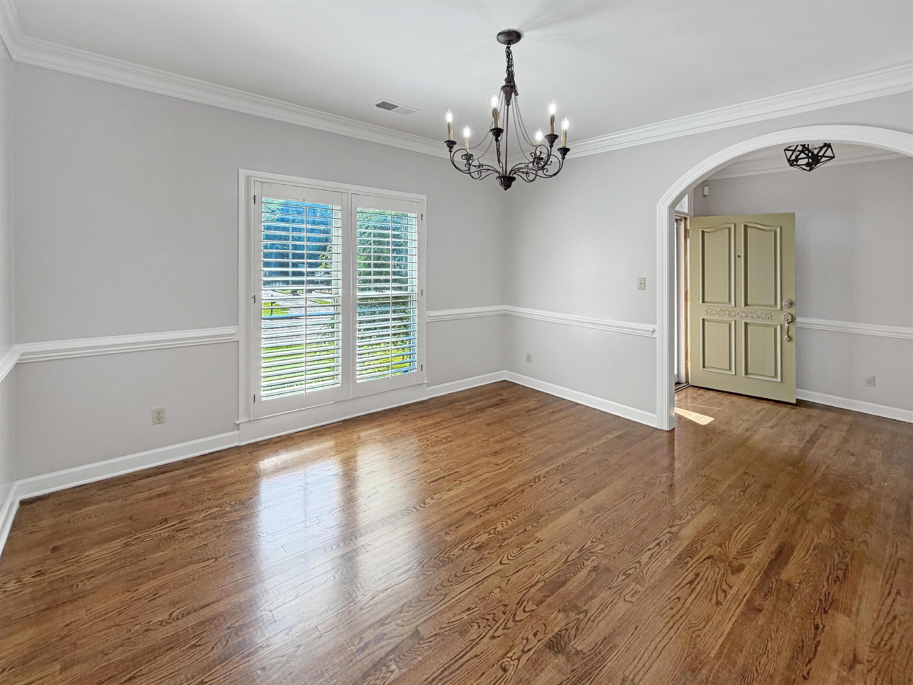 215 Leaf Trail Ct Property Photo 9