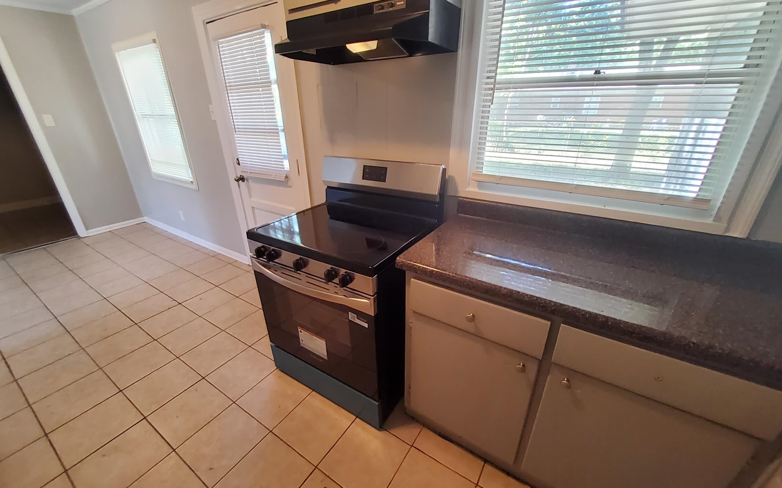 1771 Tahiti Ln Property Photo 8